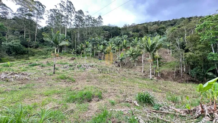 Sítio com cachoeira, Luiz Alves/SC