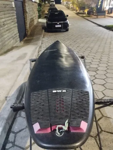 ? Prancha 5'8 28,50L Semi-nova PowerLight FullCarbon ? ?