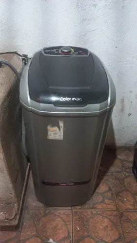 Tanquinho de lavar roupa