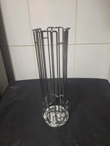 VENDE-SE UM SUPORTE PORTA CÁPSULAS