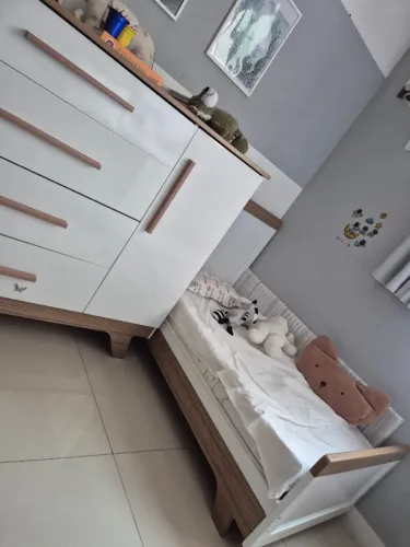DOAÇÃO Cama infantil e cômoda