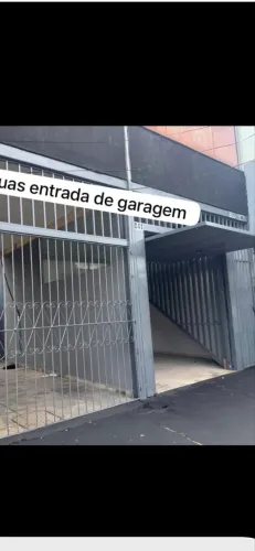 Alugo casa com 3 quartos  no Bairro São Francisco em Goiania