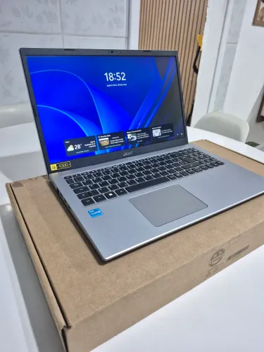 NOTEBOOK ACER 11 GERAÇÃO, 8GB RAM, 256SSD COM CAIXA - OPORTUNIDADE ÓTIMA