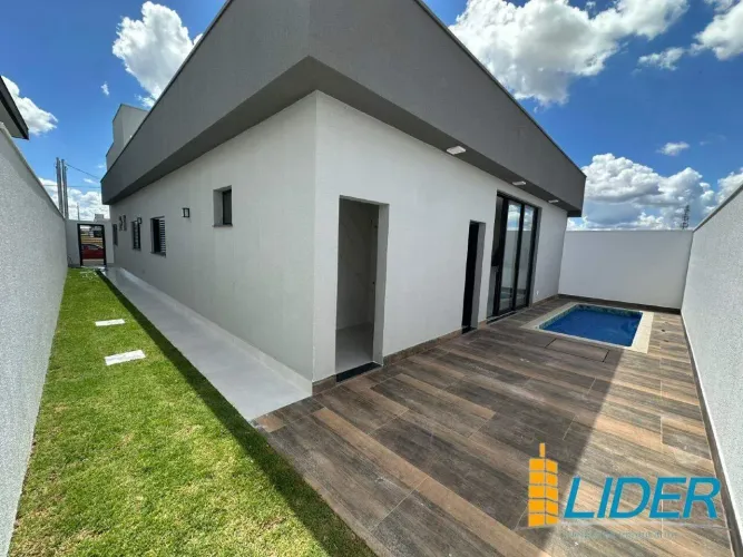 CASA EM CONDOMÍNIO à venda, 3 quartos, 3 suítes, 2 vagas, NOVO MUNDO - Uberlândia/MG