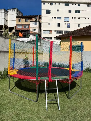 Pula pula e brinquedos para locação