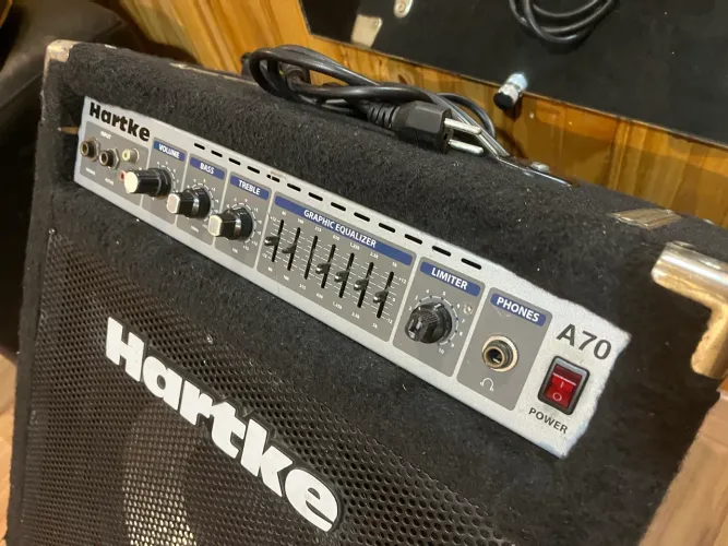 Amplificador de contrabaixo Hartke