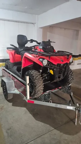 Quadriciclo Cam Am Outlander MAX 570 e carretinha