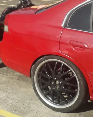 Rodas Aro 20 Esportivas Multifuros com Pneus | Estilo Vossen | Aceito Proposta