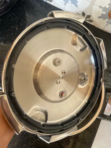Panela de pressão TEFAL UNIQUE 6 Litros