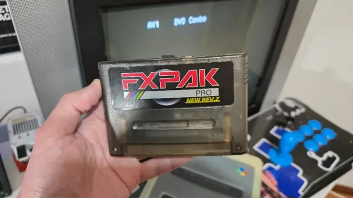 Cartucho everdrive FX Pak Pro de Super Nintendo SD 16gb - roda jogos de chips especiais