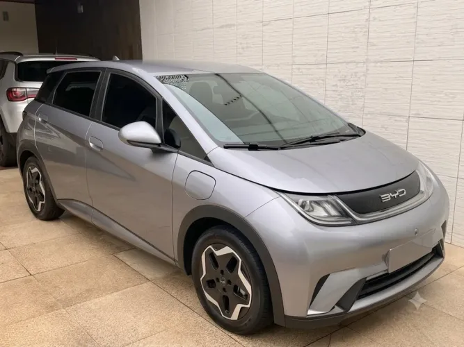 BYD Dolphin EV (Elétrico) 2025