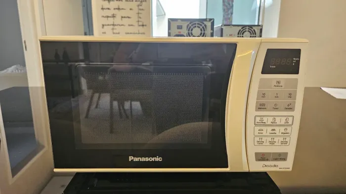 Vendo micro-ondas Panasonic Dia-a-dia