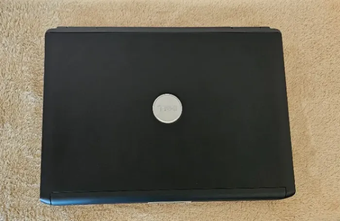  Notebook Dell Vostro 1400 - [Tela Quebrada!] Para Peças ou Conserto (Bateria OK)