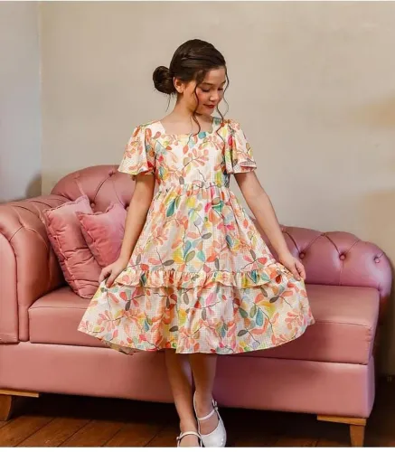 Vestido infantil, feminino, novo, tamanho 6!