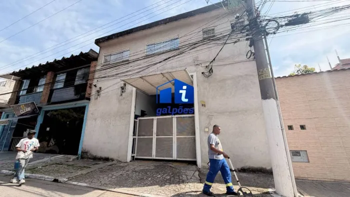 Galpão com 338 m² no Jardim Pedro José Nunes - São Paulo/SP