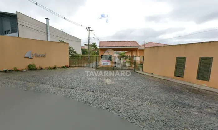Casa Condomínio em Ponta Grossa