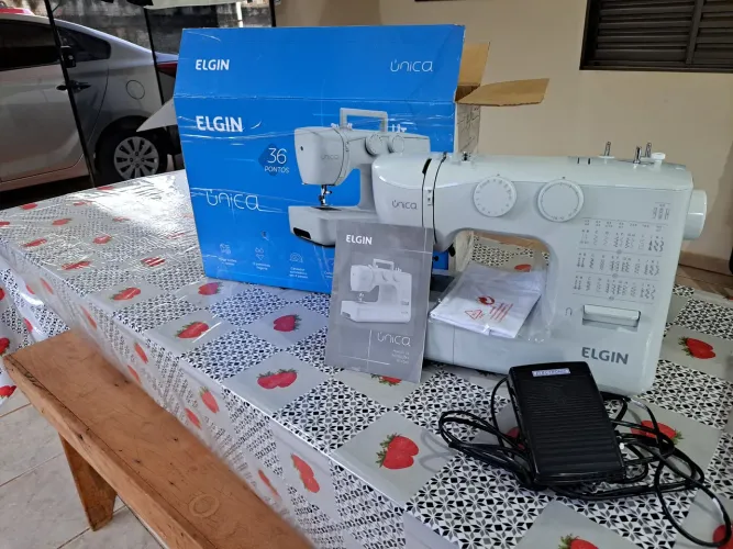 Oportunidade! Excelente máquina de costura!