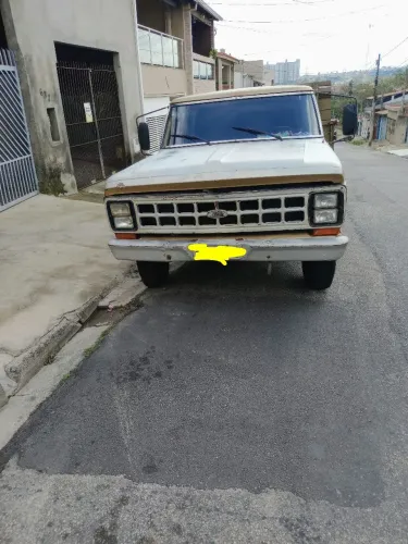 F4000 a venda