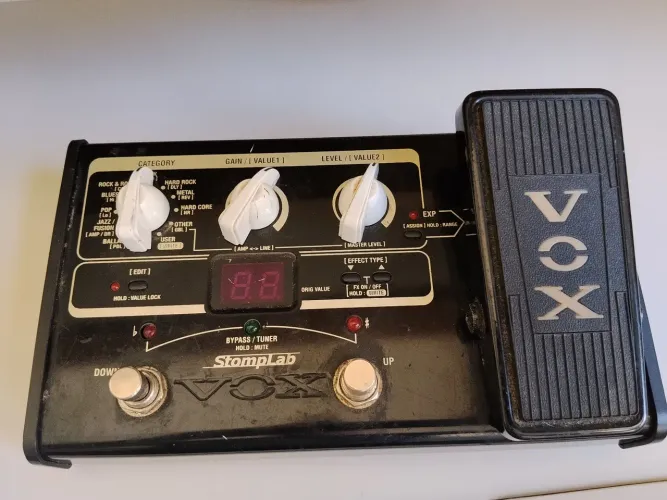 Vendo pedaleira da vox
