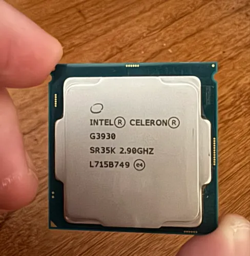 Processador Intel G3930 2.9GHz LGA1151