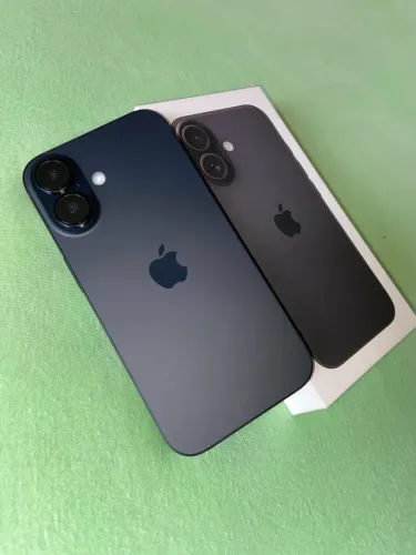 Vendo IPhone 16 de 256 GB Novo na caixa Garantia até Julho 2027 nota fiscal na cor Preto