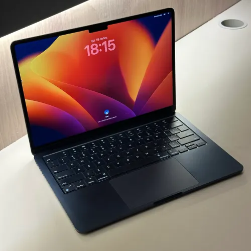 MacBook Air M3 13p - 56 Ciclos - 8GB 256GB Midnight