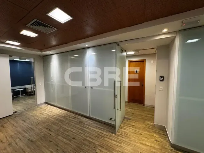 Andar corporativo mobiliado para aluguel com 569 m² em Botafogo - Rio de Janeiro - RJ