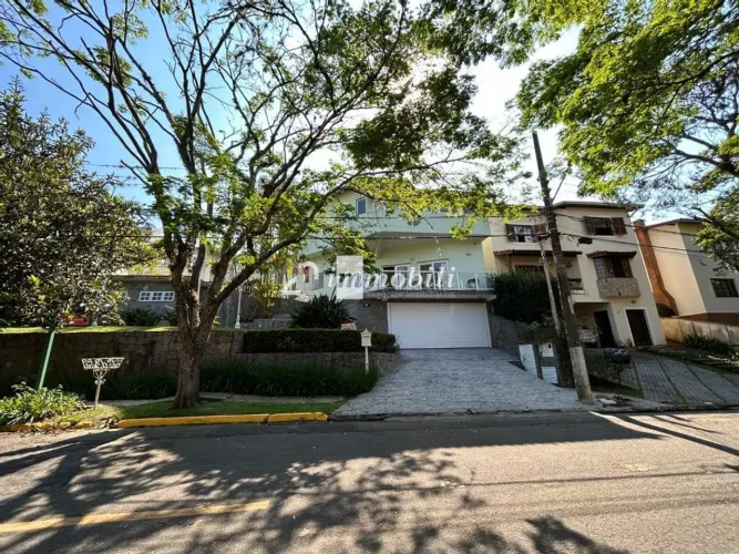 Casa à venda em Cotia, Granja Viana, com 3 suítes, com 462 m², Condominio São Paulo II