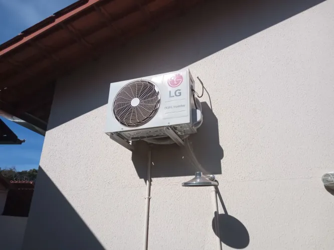 Vendo ar condicionado LG dual inverter 12.000 btus