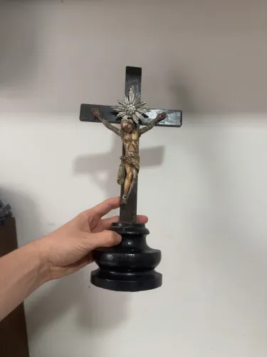 crucifixo antigo