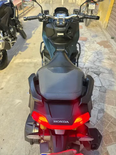Honda adv