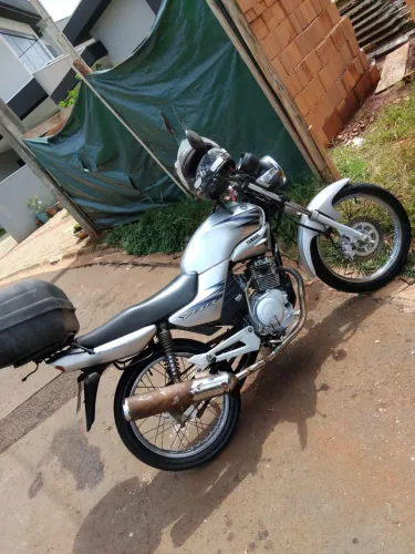 Vendo essa moto