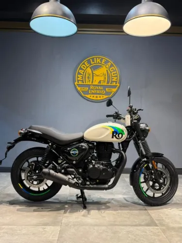 ROYAL ENFIELD HUNTER 350 BRAZIL WHITE