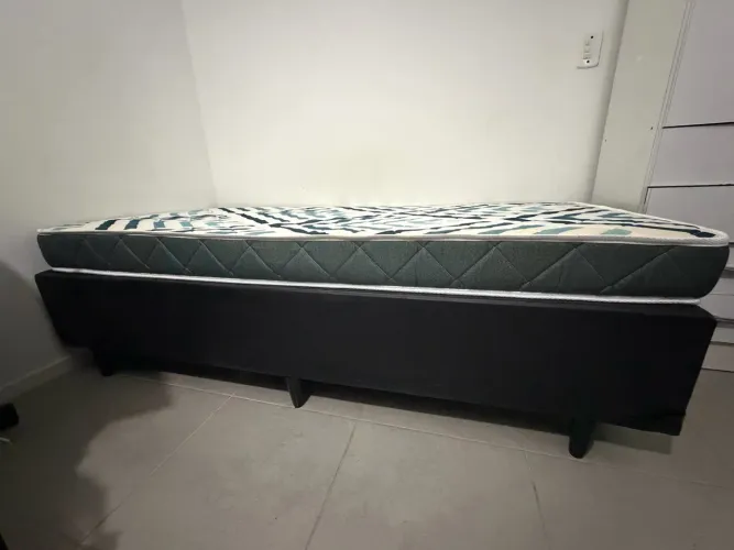 Cama box + colchão