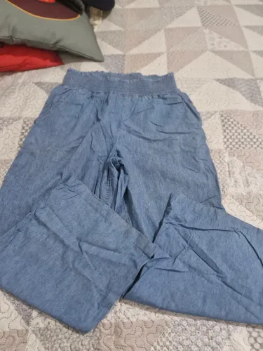 Calça de elástico