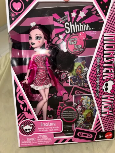 DRACULAURA DOTD monster high draculaura