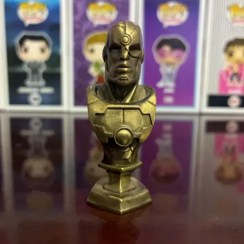 Busto Ciborgue (Omelete Box)