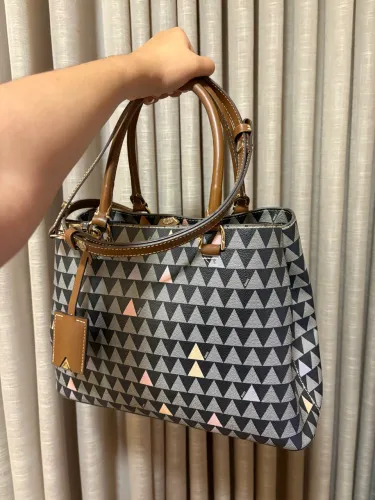 Bolsa Schutz Triangle Grande 