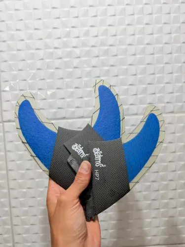 Vendo quilhas de fibra tamanho Large com encaixe fcs 2 