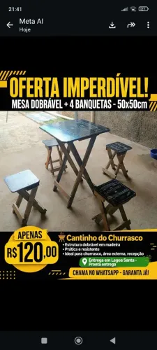 Mesa com 4 banquinhos