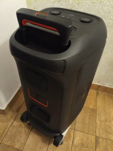 Caixa de som JBL 320