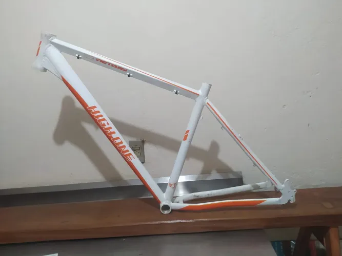 Quadro de alumínio aro 29