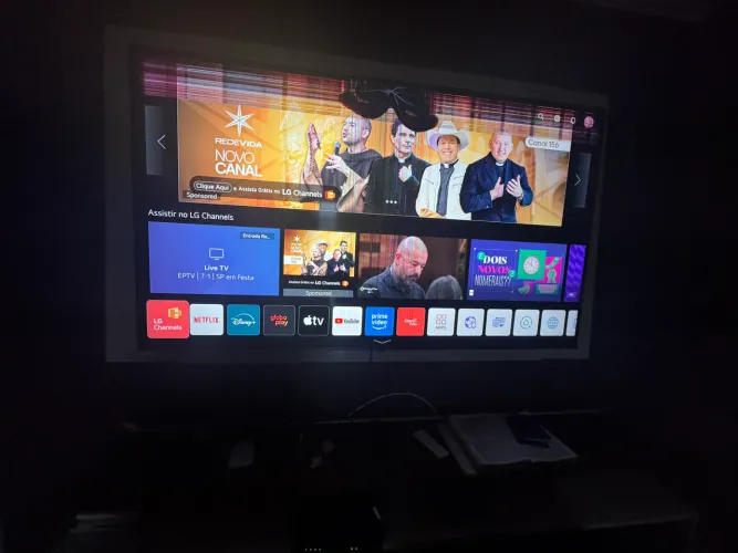 ? TV LG Smart 70? 4K - Liga Normal - Tela com Defeito