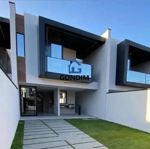 Excelente Casa Duplex a venda no Eusebio