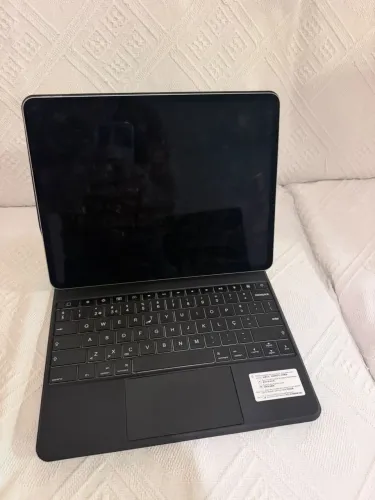ipad m4 13 256GB 