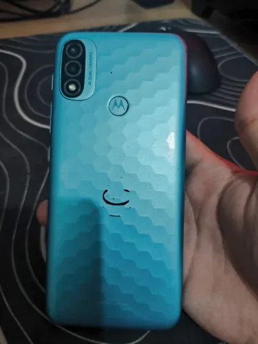 Moto e20