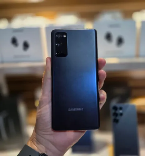 Samsung Galaxy S20 FE 5G, 128/6GB RAM, cor azul, usado, Snapdragon 865, c/ carregador.