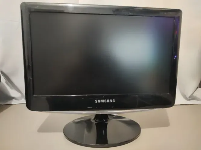 Monitor Samsung 16 Polegadas