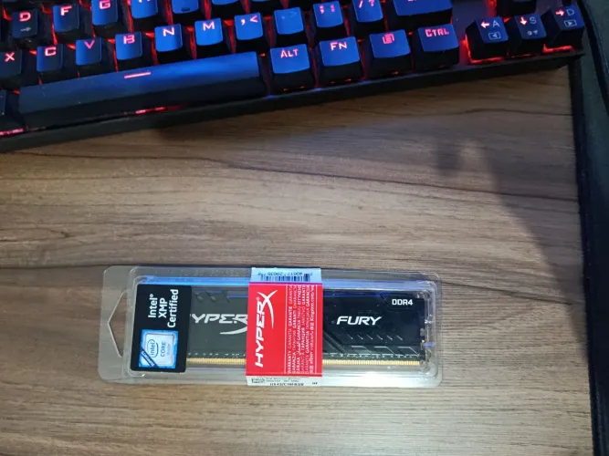 MEMÓRIA RAM HYPERX FURY 8GB DDR4 3200MHz