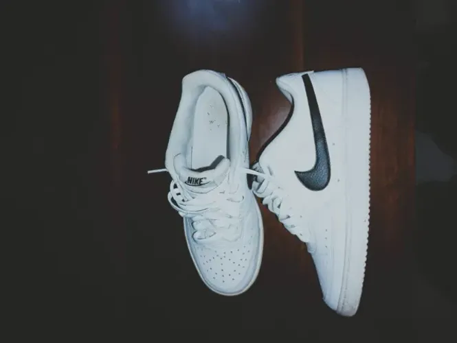 Tenis branco Nike Court Vision